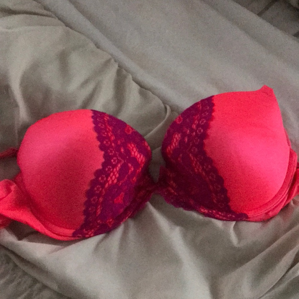 Victoria Secret bra